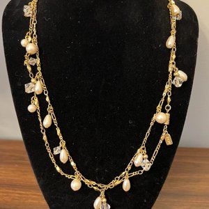 Long necklace with pearl and crystals